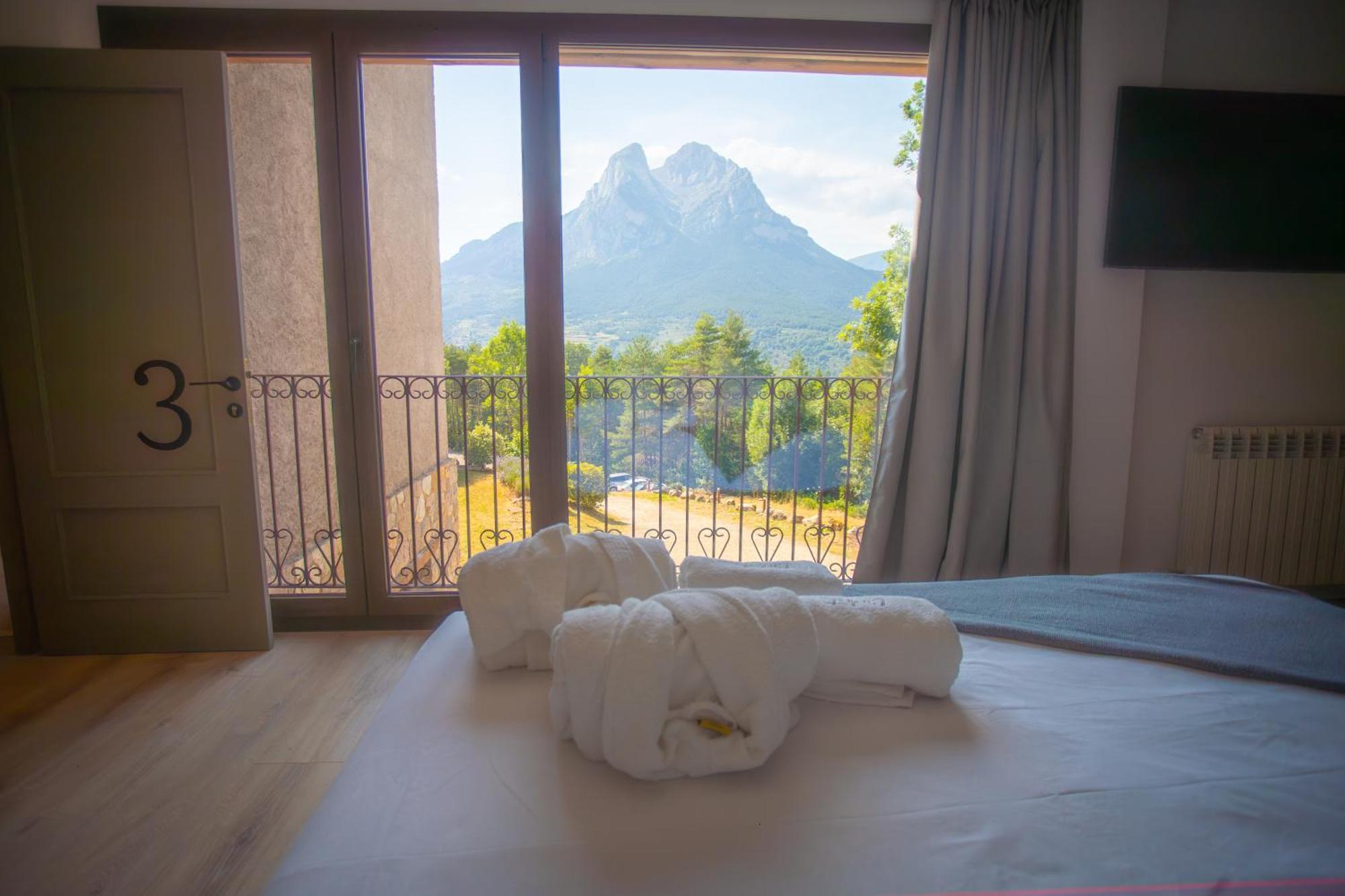 L'Indret Del Pedraforca Adults Only Hotel Saldés Exterior foto